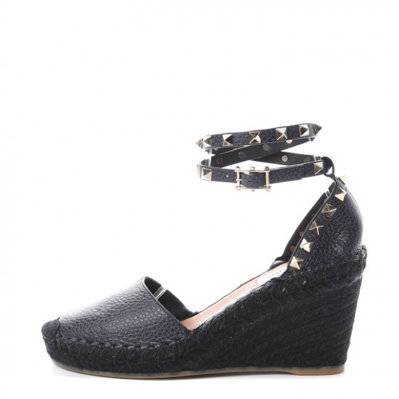 💕x2HP💕Valentino Garavani Grained denim Rockstud Ankle Wrap Espadrilles Wedges - Picture 1 of 8